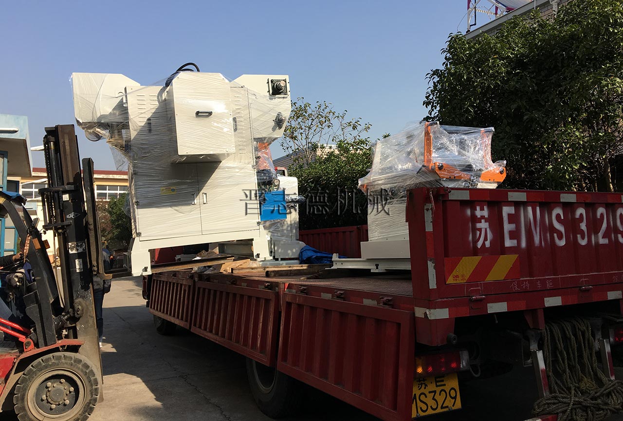 三合一送料机出货
